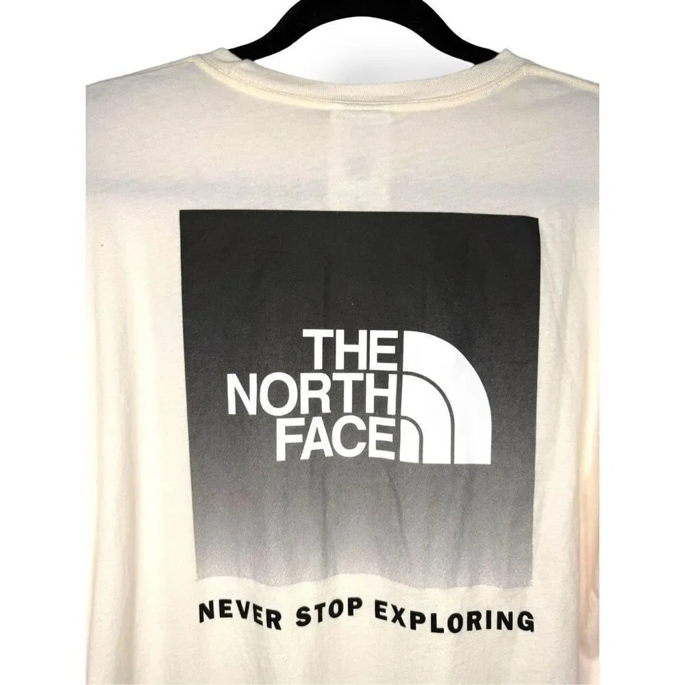 The North Face Men’s Medium Long‎ Sleeve Shirt Cream Crewneck